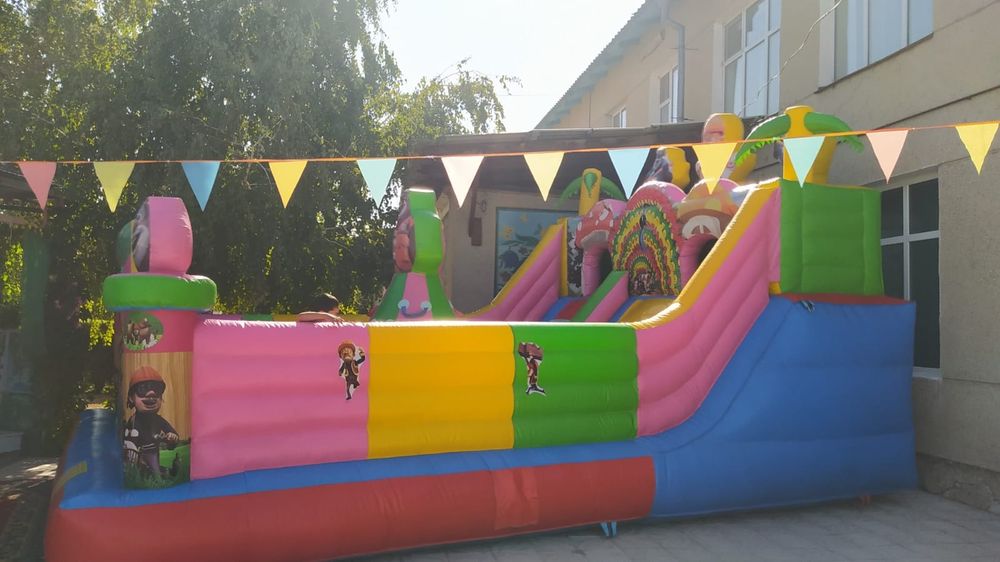 Батут. надувной.