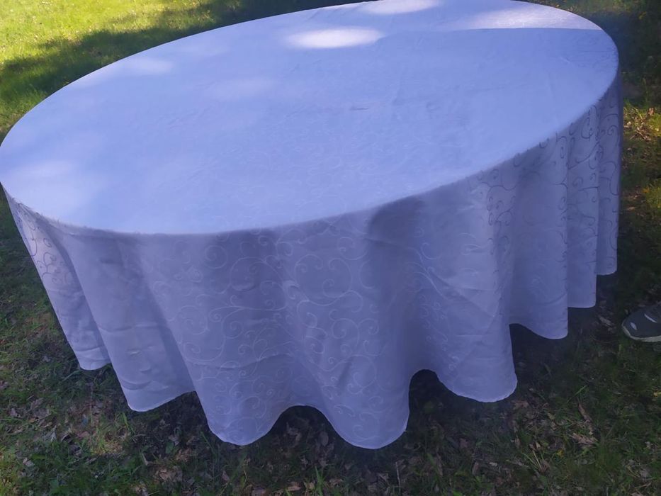 Продам круглые столы для дома, кафе