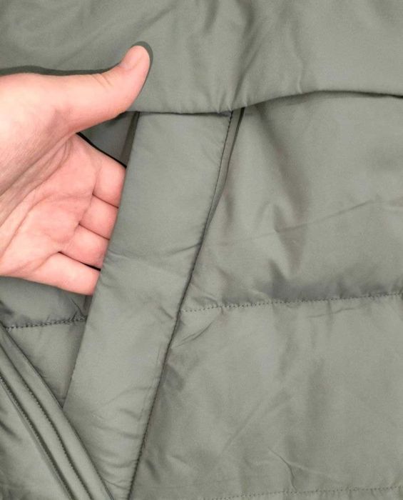 Продам пуховик 48 размера