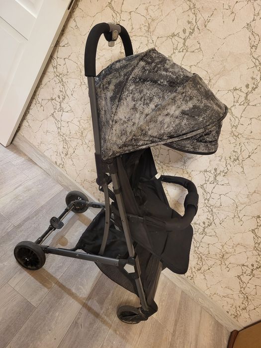 Продам коляску в отличном состоянии