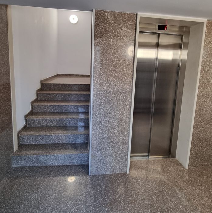 Офиси под наем - Добрич, Център