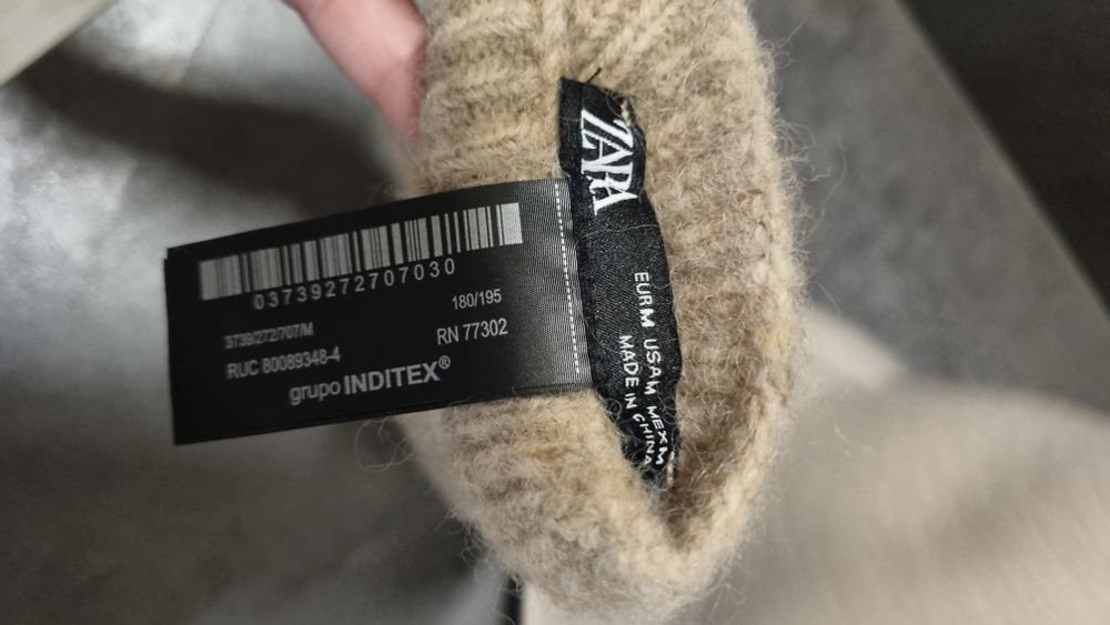 Zara шапка и ръкавици с вълна
