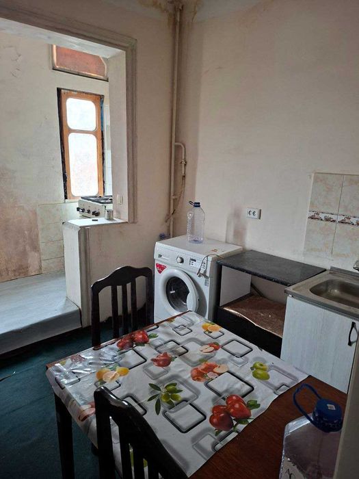 1 / 6 / 9 комнат. Чиланзар-18 Кв. Панельный Дом 40м2. С Мебелью.