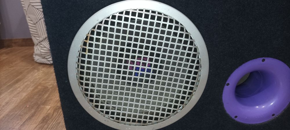 Продавам Бас каса Sony SXS 250X