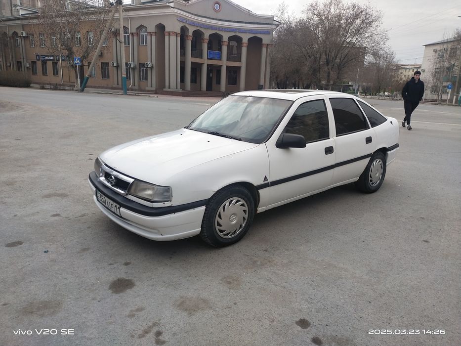Продам Опель вектра 94 года объем 2