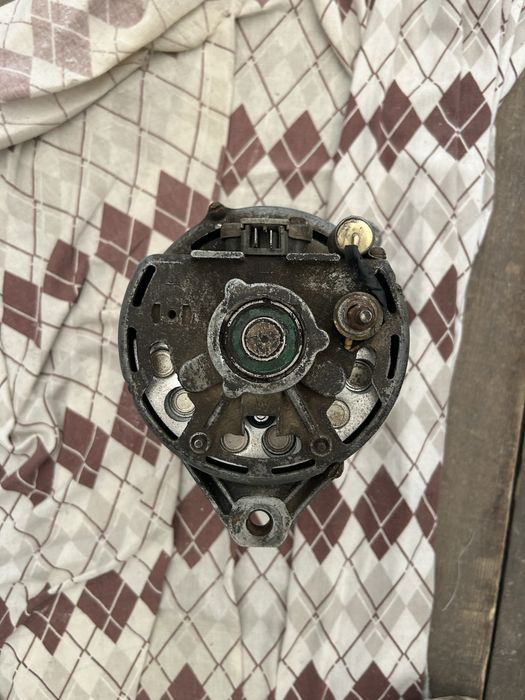 Продам генератор на 402 мотор