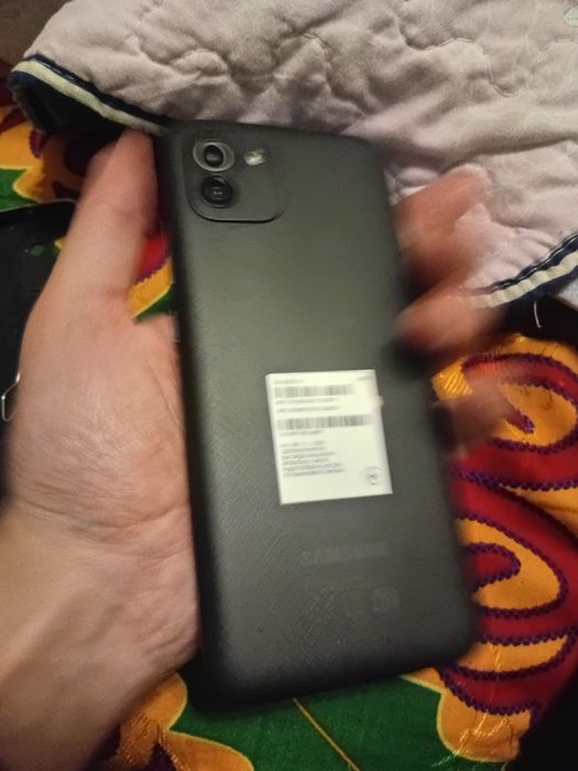 Продам galaxy A03 samsung.