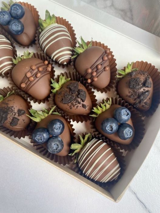 Capsuni in ciocolata sau fructe in ciocolata