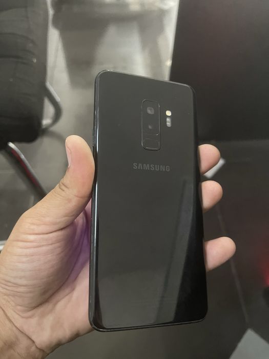Samsung S 9 plus.