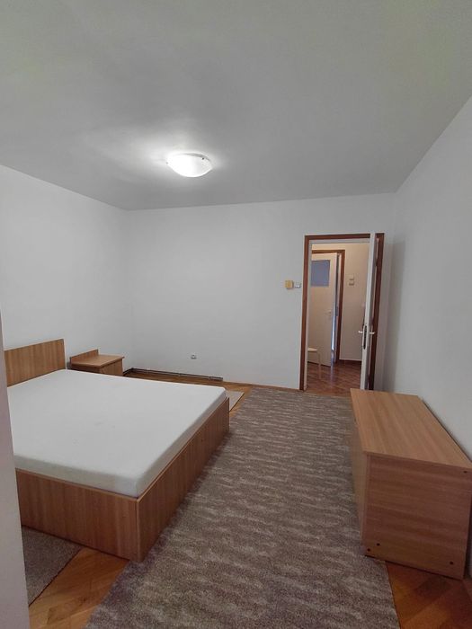 Inchiriez apartament 2 camere