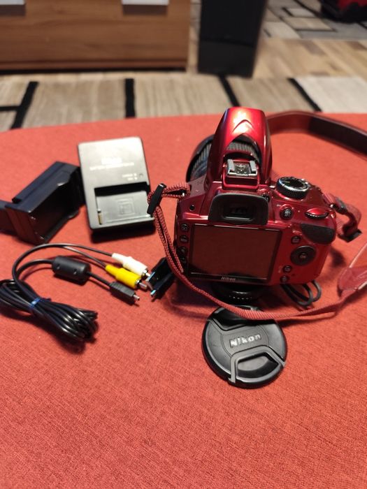 Aparat foto DSLR NIKON D3200 cu obiectiv