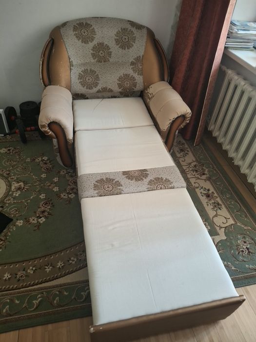 Софа собираться и раскладывается