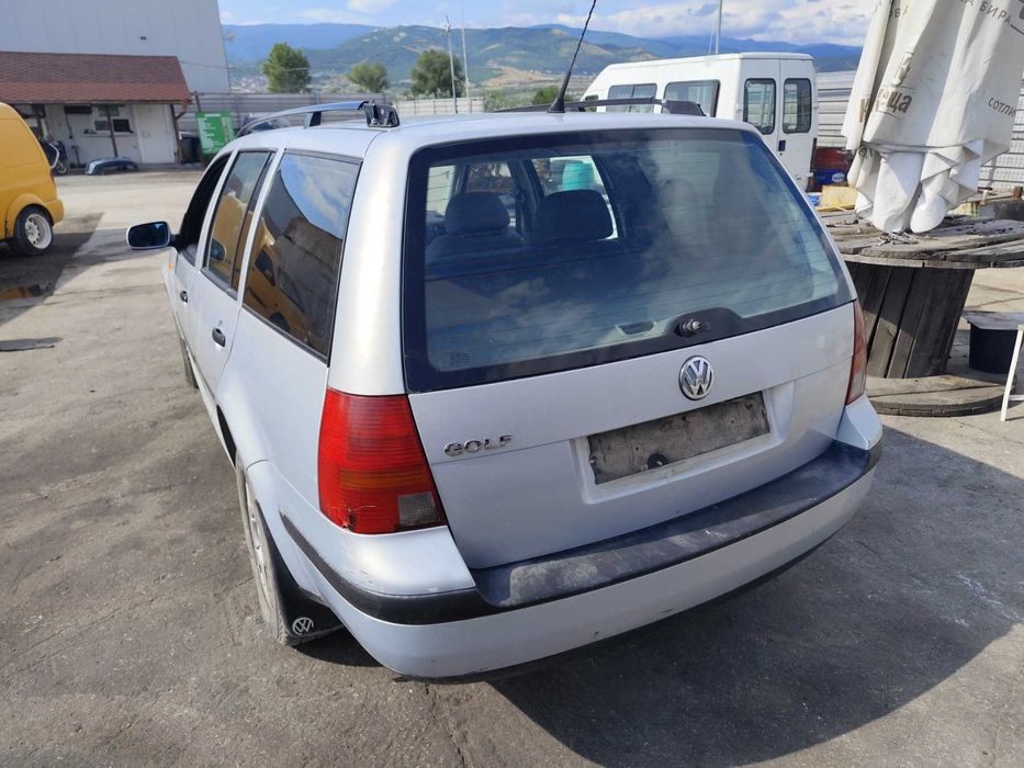 VW Golf 4 - 1.4 - 75к.с - комби - 2000г. на части