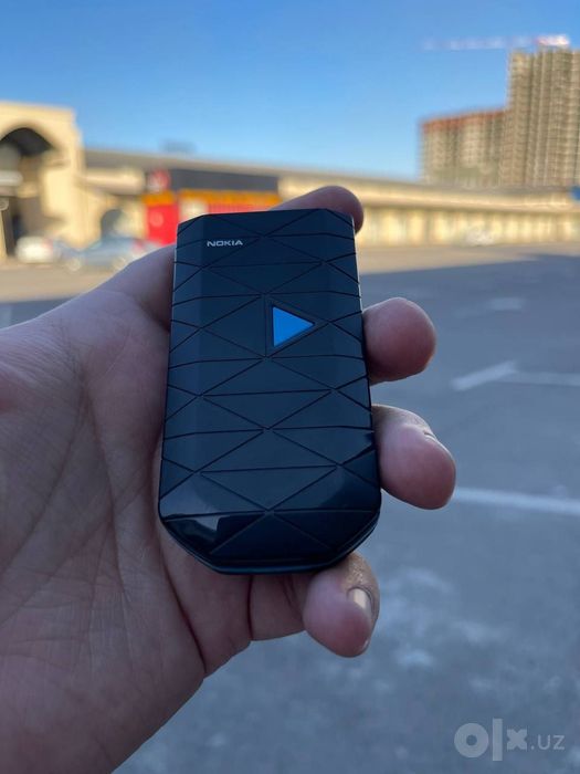 Абсалютно Новый Кнопочный телефон Nokia 7070 Prism, раскладушка