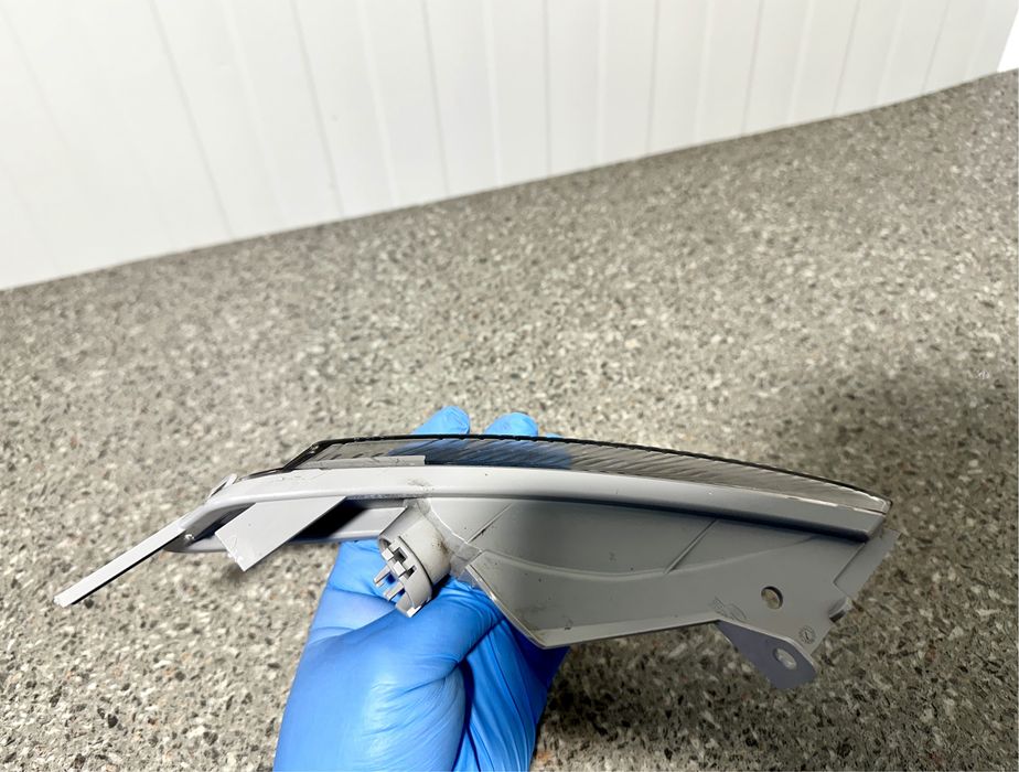 Semnalizare Dreapta Opel Astra J