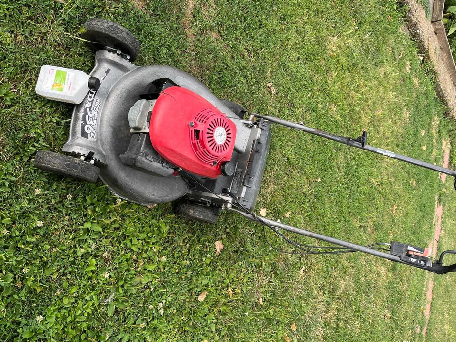 самоходна косачка Honda HRD536