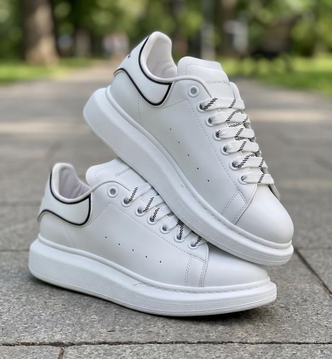 Adidasi Alexander McQueen Alb Black Line