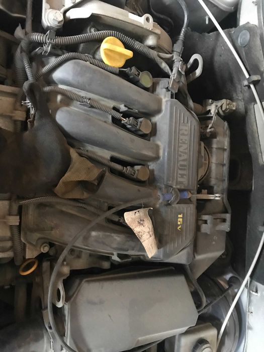 Dezmembrez/Piese Dacia Logan MCV Facelift 1.6 16V 2010 si 1.5 DCI