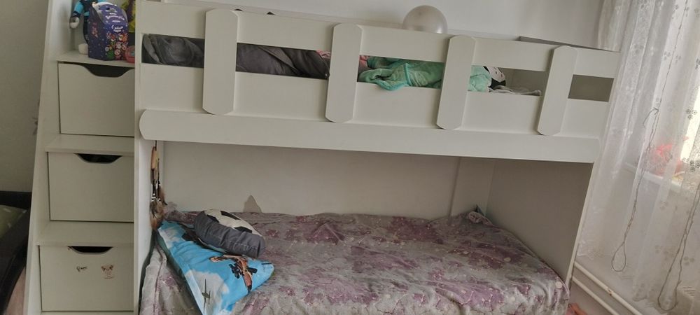Двух ярусная кровать