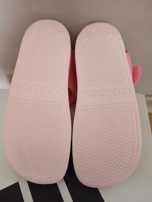 Adidas сандали за момиче