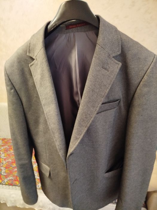 Пиджаки, по 5000