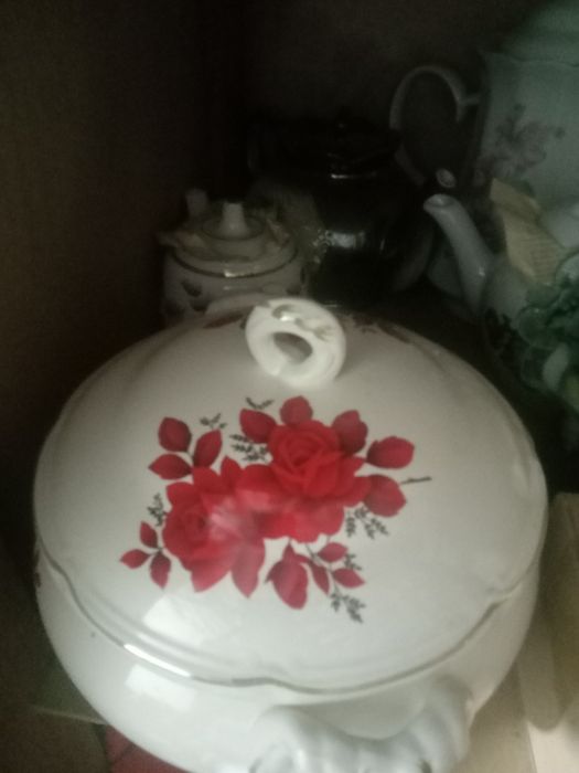 Продам супницу, блюдо.