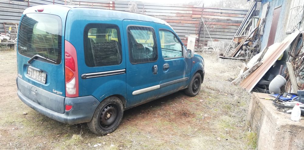 Продавам Рено Канго 1.4 2000 година на части