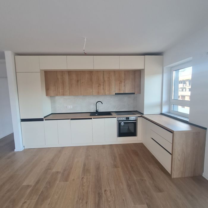 >Apartament 3 camere + două balcoane