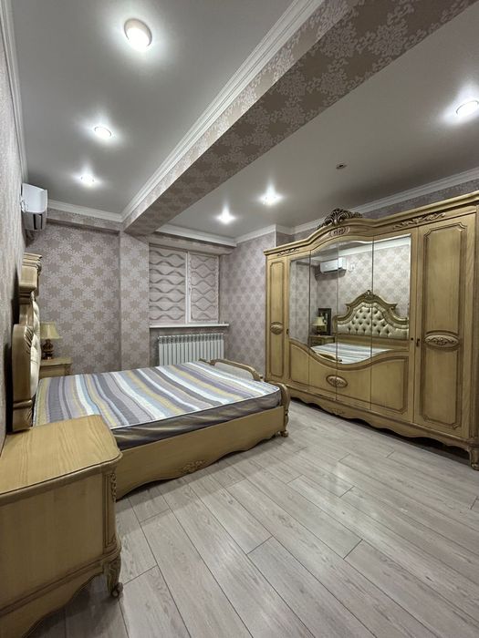 Спальный гарнитур хорошего качества