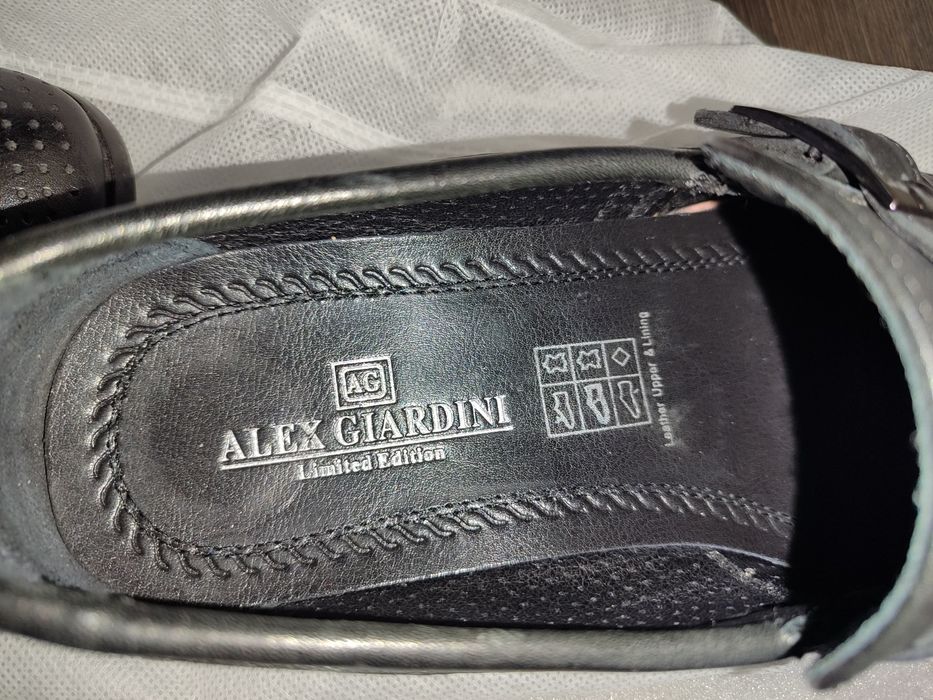 Продам туфли почти новые