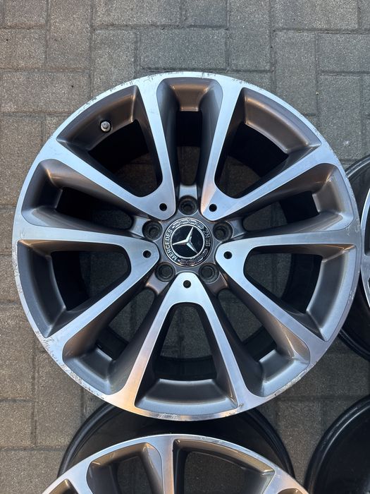 Se vand jante originale Mercedes E class R18 2 dimensiuni