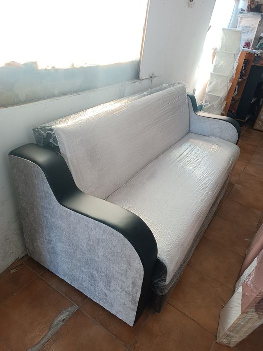 Vând canapea extensibila