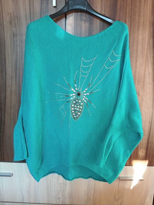 Дамски пуловери по 10 лв