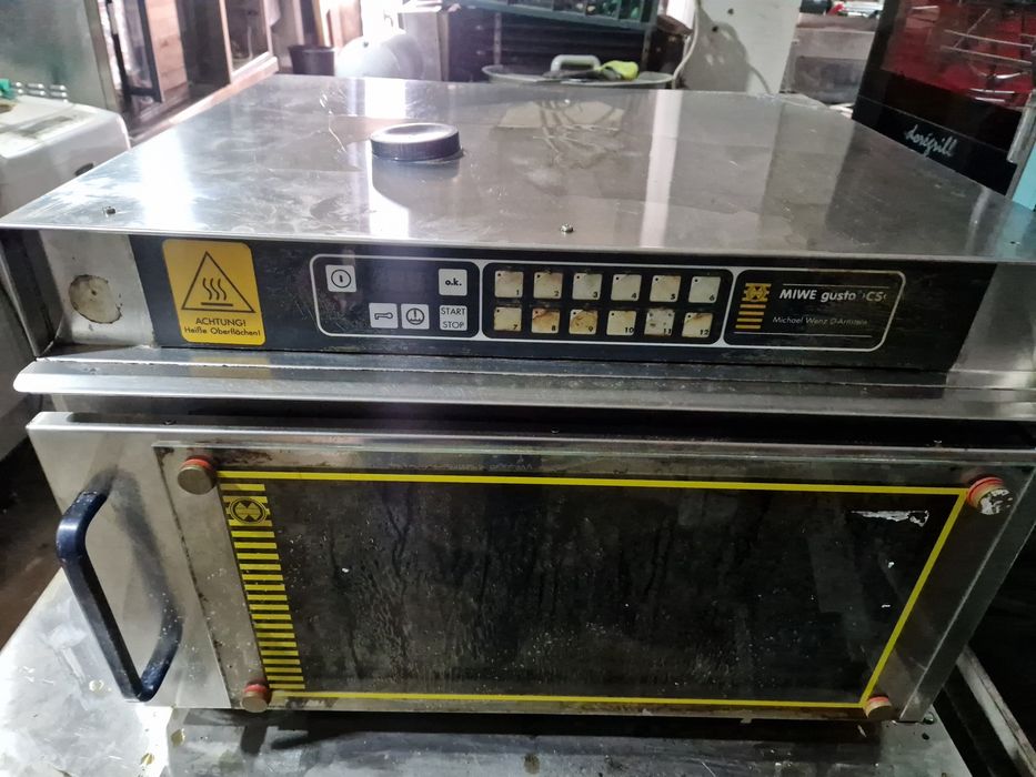 Cuptor electric pizza la 380v, 4+4 pizza, Cuptor convectie gastronomie