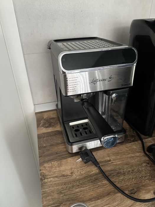 Espressor Samus Lattissimo - 1350w, 20 bari