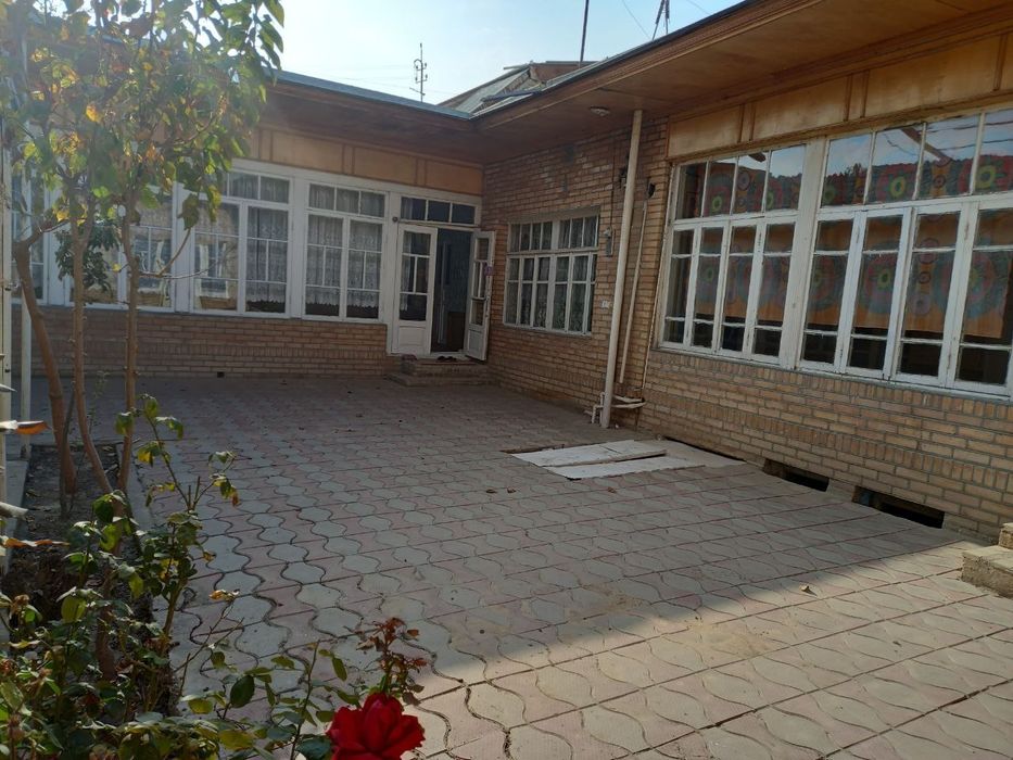 Срочно продаётся дом 4 сотки,8 марта мечеть,Лахути