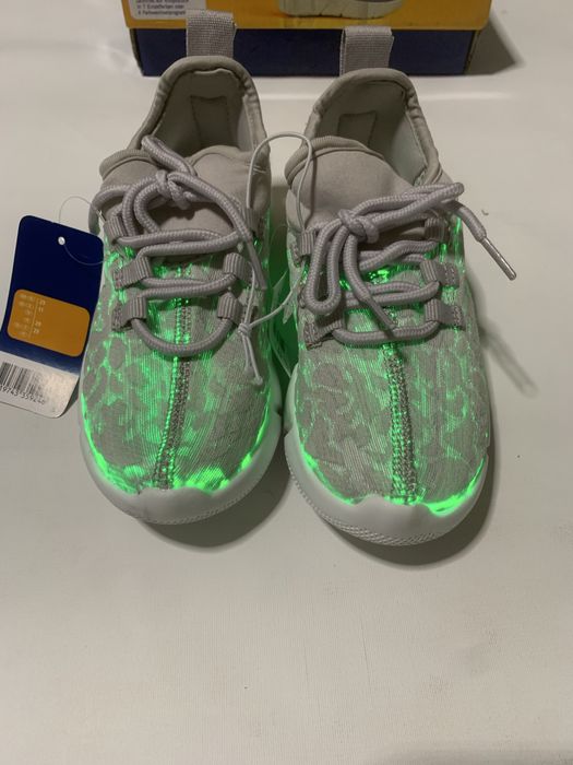 Adidasi copii 29 cu luminite fibra optica Lupilu