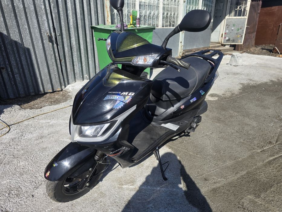 Скутер в отличном состоянии.