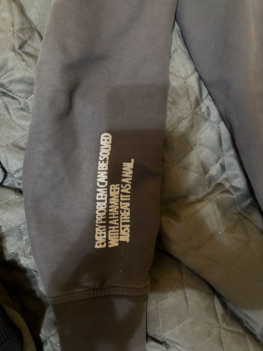 Продавам блуза на луда ЛИМИТИРАНА