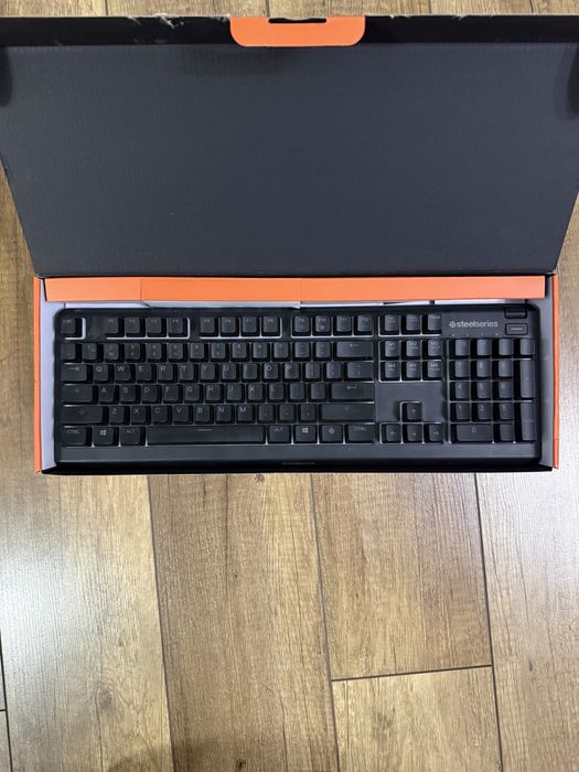 Tastatură steelseries apex 3