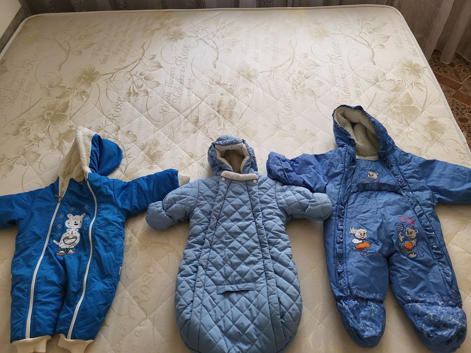 Продам зимние комбинезоны