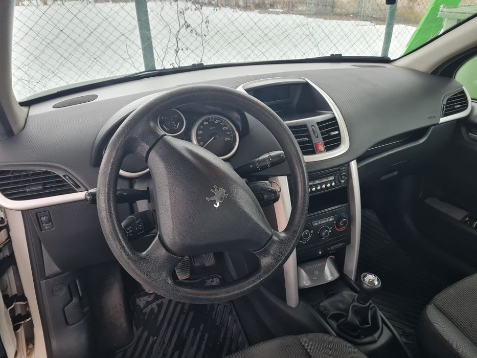 Peugeot 207, an 2011