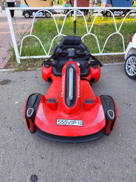 Продам детскую машинку дрифт