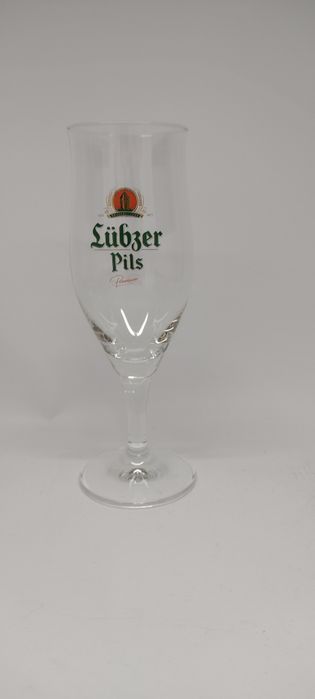 Комплект от 6 чаши за бира на столче, кристалин с вместимост 200 мл.