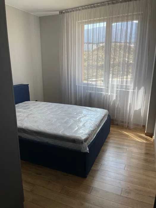 Дава се под наем Тристаен апартамент в София, Кръстова вада - 80 кв.м за 1100 € - Снимка #1