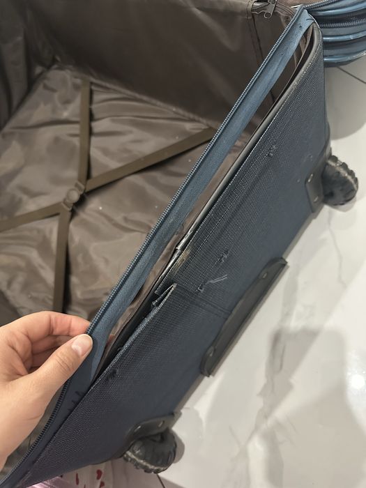 Продается большой чемодан