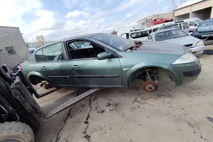 Capota motor Renault Megane 2003 1.6 MT (113 hp)