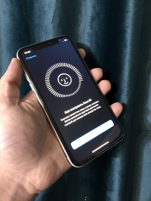 В продаже Айфон 11.