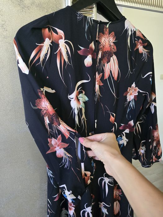 Rochita lejeră, vaporoasa, marca H&M