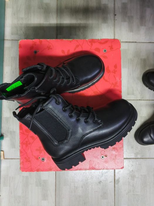 Продам женскую обувь